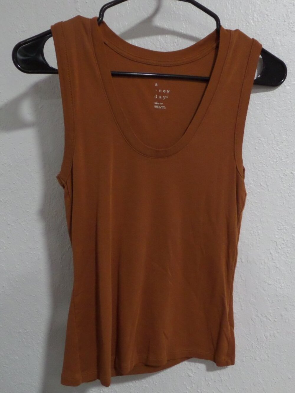 Scoop Neck Tank